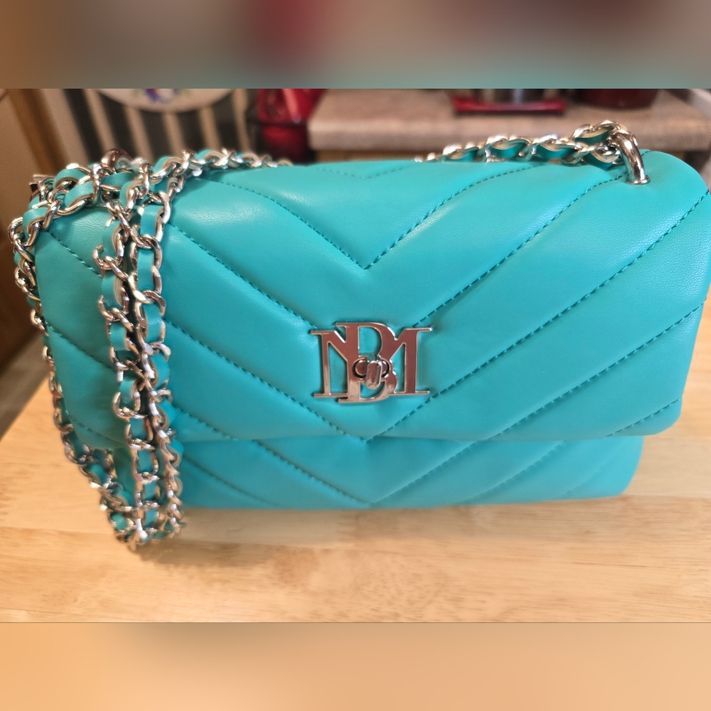 ❌️❌️SOLD❌️❌️Badgley Michka crossbody bag - Picture 1 of 9